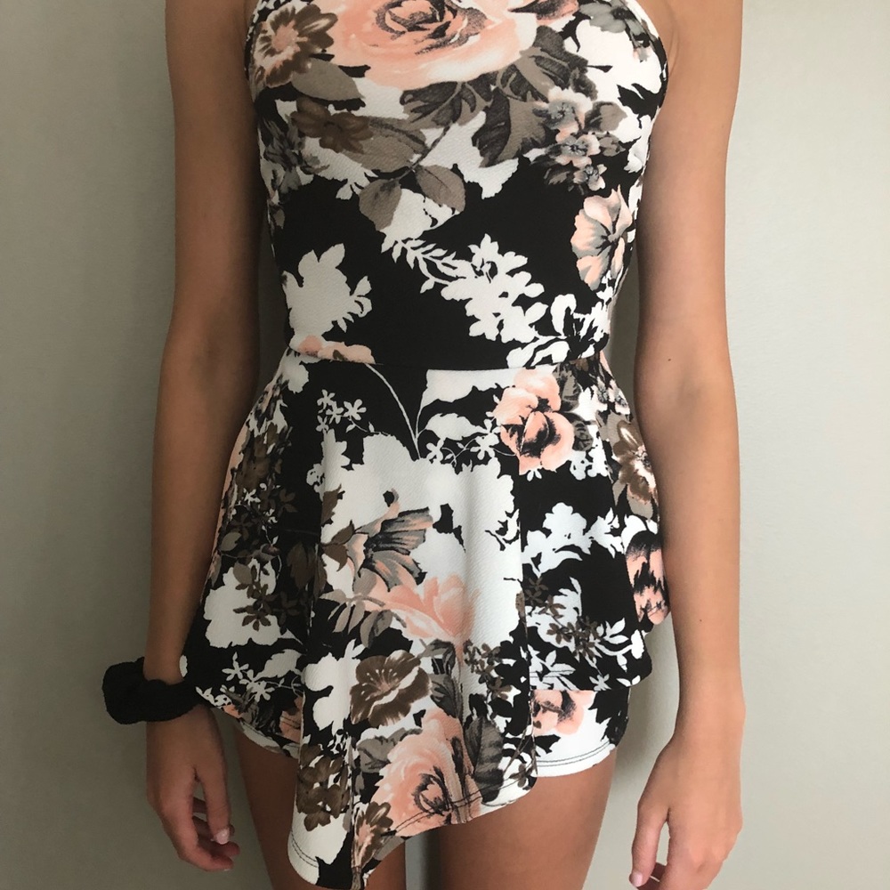 The cutest flowery romper!!!